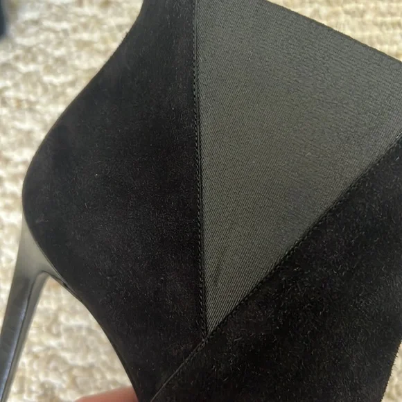Saint Laurent Suede Platform Ankle Boot - Picture 6 of 13